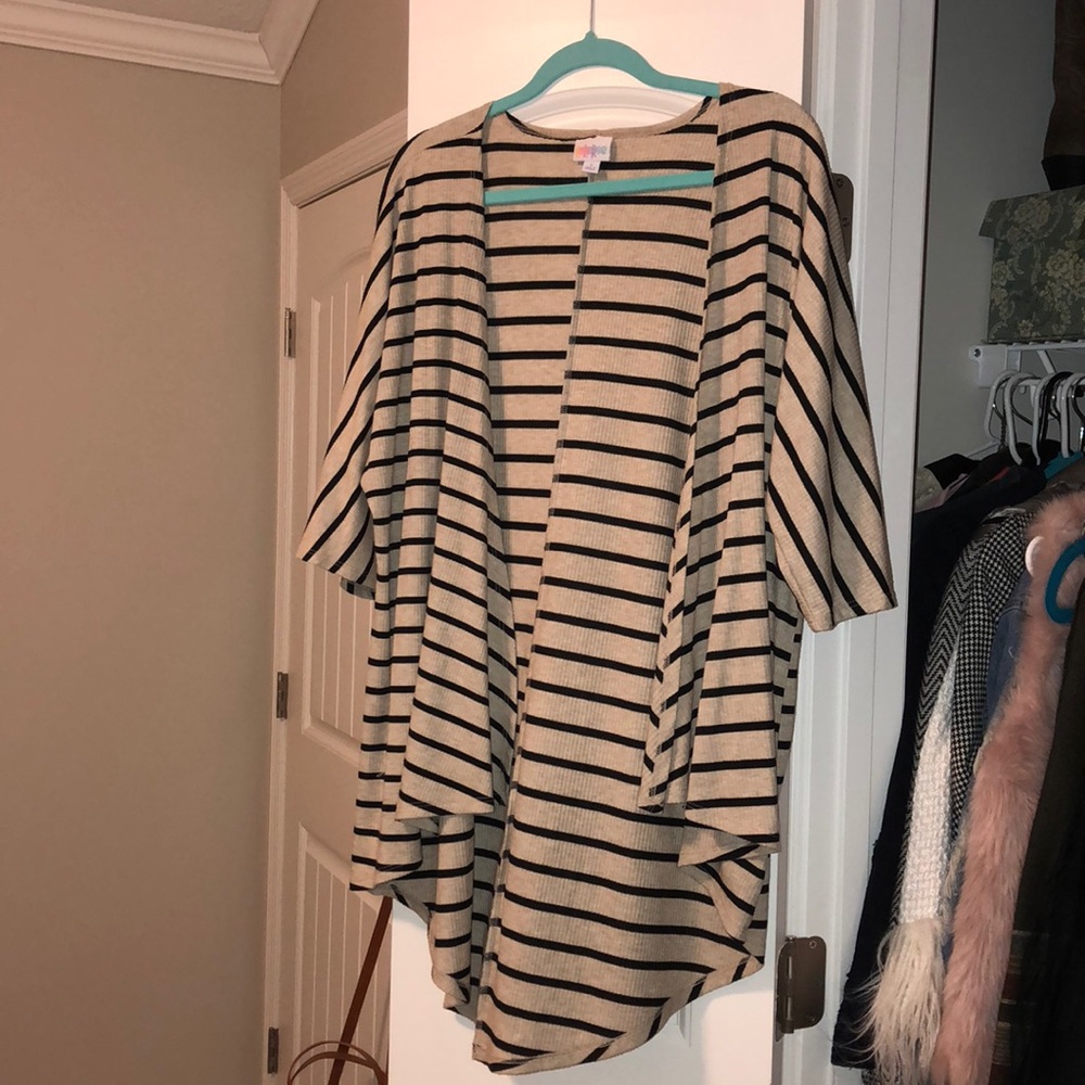 LulaRoe Lindsay Kimono